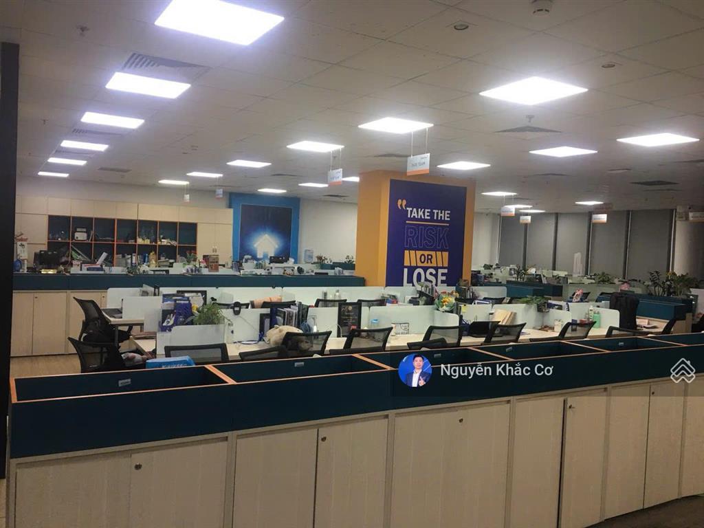 Cho thuê văn phòng tại the golden palm lê văn lương, 333 nghìn / m2, 230 m2