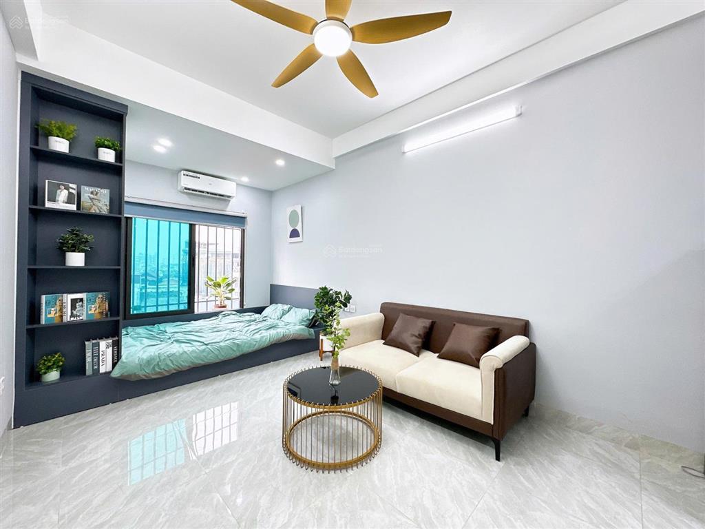 Cho thuê căn hộ mới tinh ô tô đỗ cửa tại 274 giáp bát, hoàng mai, hà nội