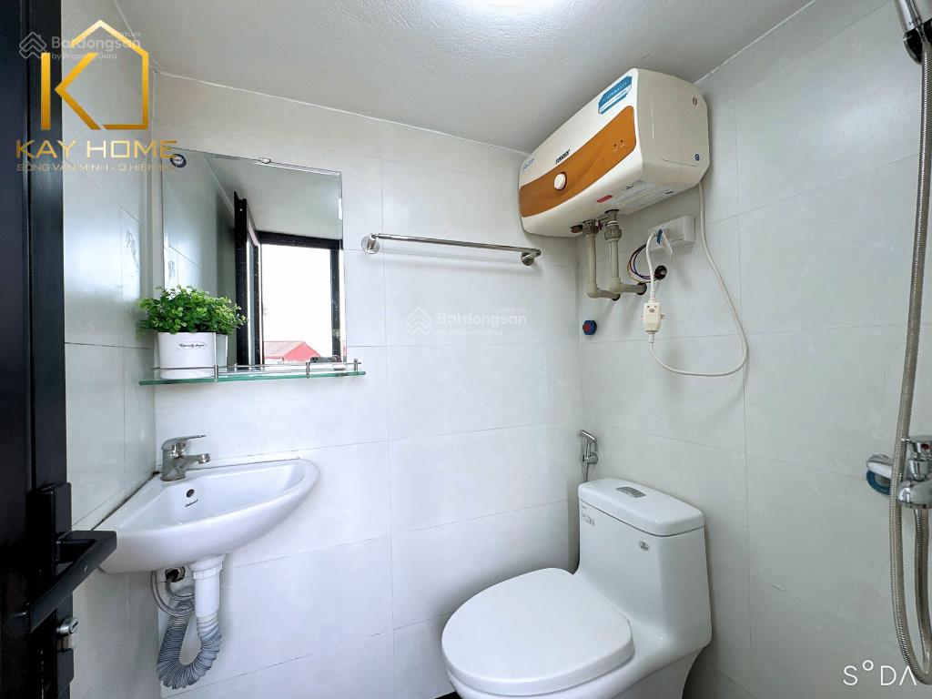 Cho thuê phòng gác xép tại 143 nguyễn chính, cửa sổ ban công siêu đẹp