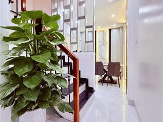 Bán gấp nhà riêng tại minh khai, 9,5 tỷ, 40 m2, ngõ rộng 2,5m, view đẹp