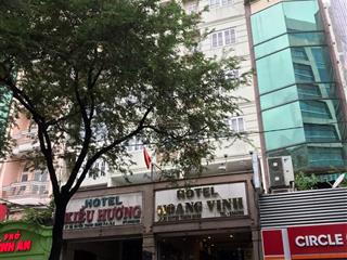Khách sạn 55 phòng cao cấp tọa lạc tại 27  29 bà huyện thanh quan  công viên tao đàn quận 1