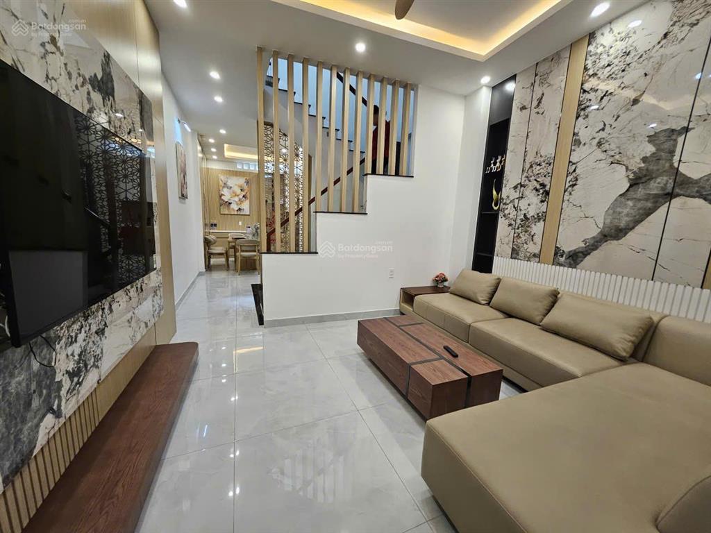 Chính chủ bán hoặc cho thuê nhà mới 178 đường tạ uyên, p.minh phụng 4m nở 6m x 20m, 5 tấm 24 tỷ