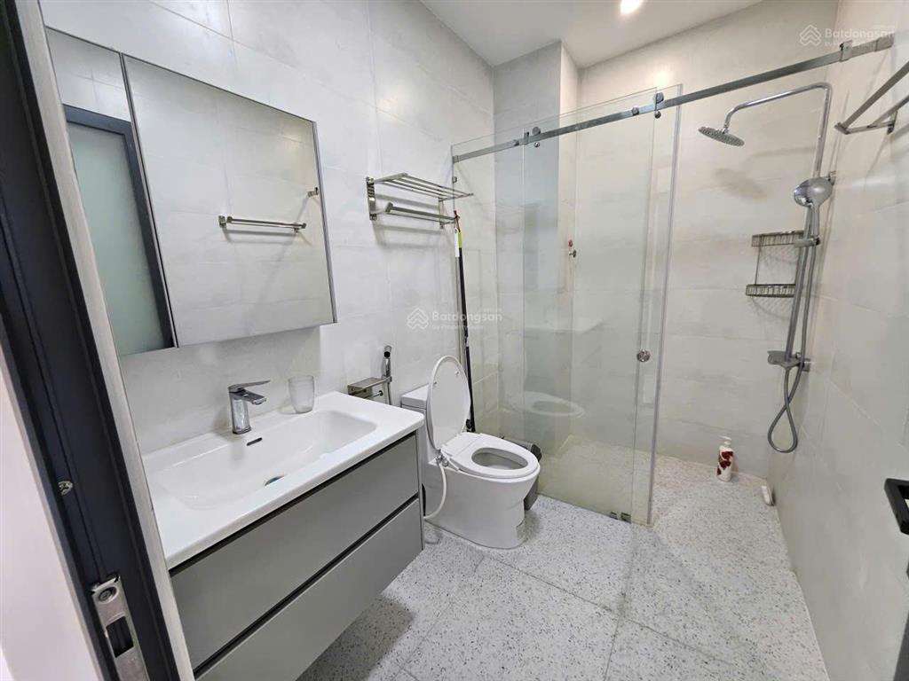 Chính chủ bán hoặc cho thuê nhà mới 178 đường tạ uyên, p.minh phụng 4m nở 6m x 20m, 5 tấm 24 tỷ