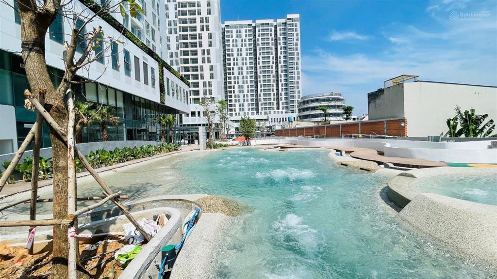 Cắt lỗ 150tr căn 2pn 81m2 view landmark 81. call nhâm ngay xem nhà urban green. bàn giao nhà vip