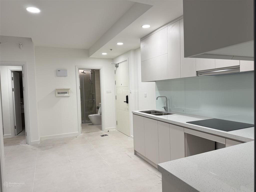 Cho thuê cc urban green, 10 triệu, 65m2, 2pn, 2wc có nội thất. tặng 3 tháng pql