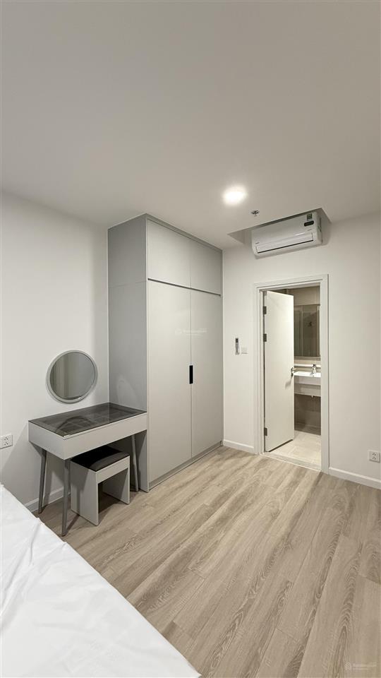 Bán căn full nt urban green giá 5 tỷ. alo nhâm coi nhà 24/7. nhà rộng 84m2 2pn, mới 100%