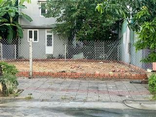 Chính chủ cần bán cặp võ an ninh hướng tây nam. đối diện công viên hoà xuân. đường 10,5m