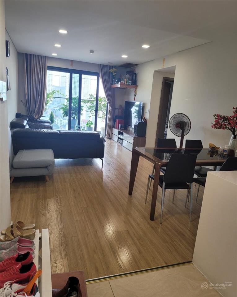 Bql cho thuê quỹ căn đẹp 3pn hoàng cầu skyline đủ đồ, giá 20 triệu/tháng