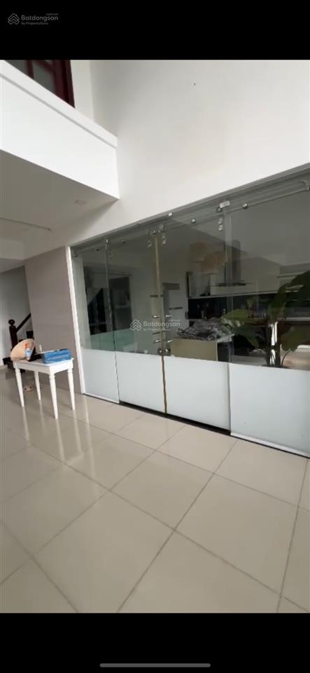 Cho thuê penhouse hưng vượng 1 pmh q7  diện tích lớn 203m2 4pn