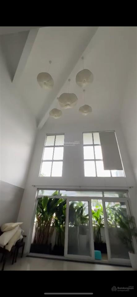 Cho thuê penhouse hưng vượng 1 pmh q7  diện tích lớn 203m2 4pn