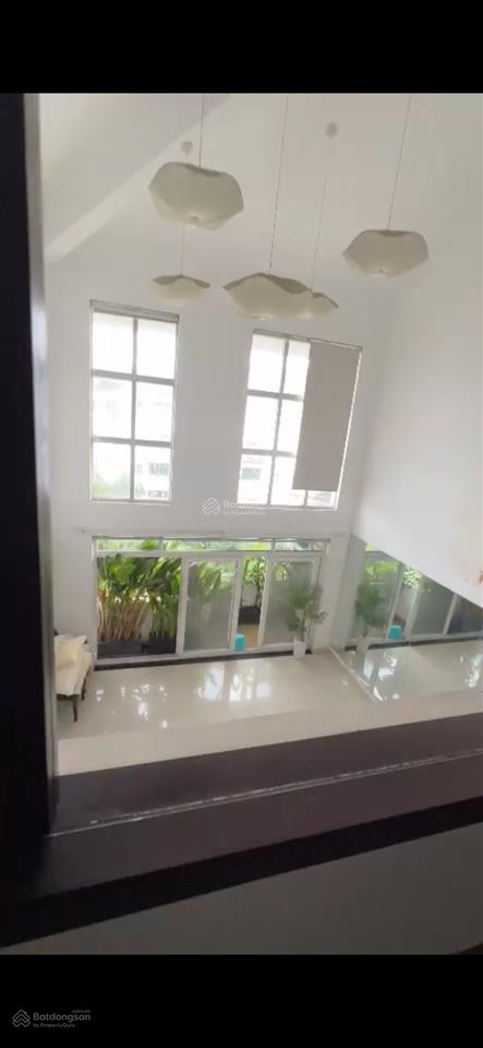 Cho thuê penhouse hưng vượng 1 pmh q7  diện tích lớn 203m2 4pn