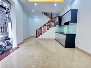 Bán nhà trung đoàn 664, nhà mới ở luôn, ô tô đỗ cách 8m 0968 257 ***