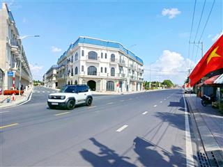 Giá thấp nhất khu cần bán nhà phố 3 tầng hoàn thiện đầy đủ nội thất gần aeon thuận an, bình dương