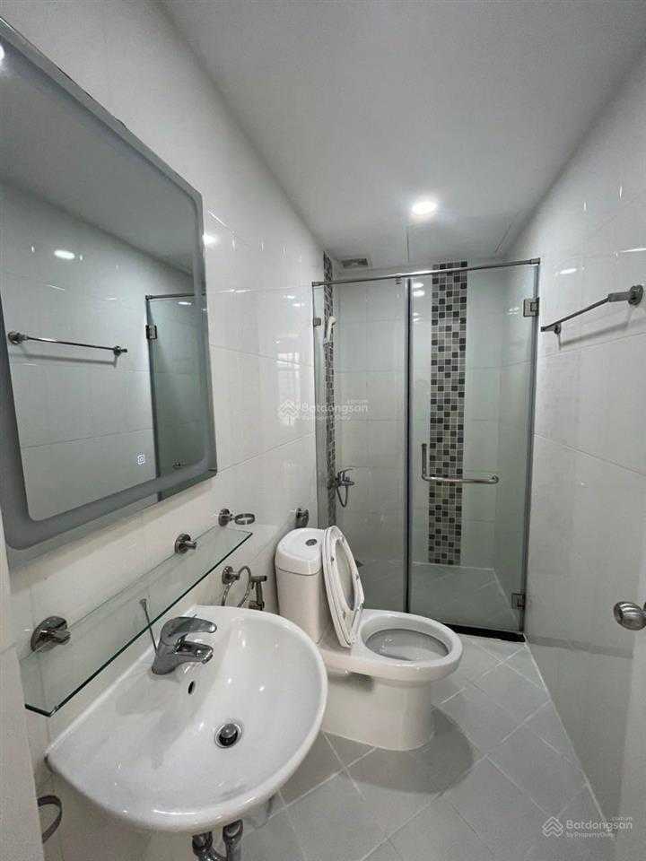 Cho thuê căn hộ hưng vượng 2 quận 7, (2pn 1wc), giá 10tr trở lên