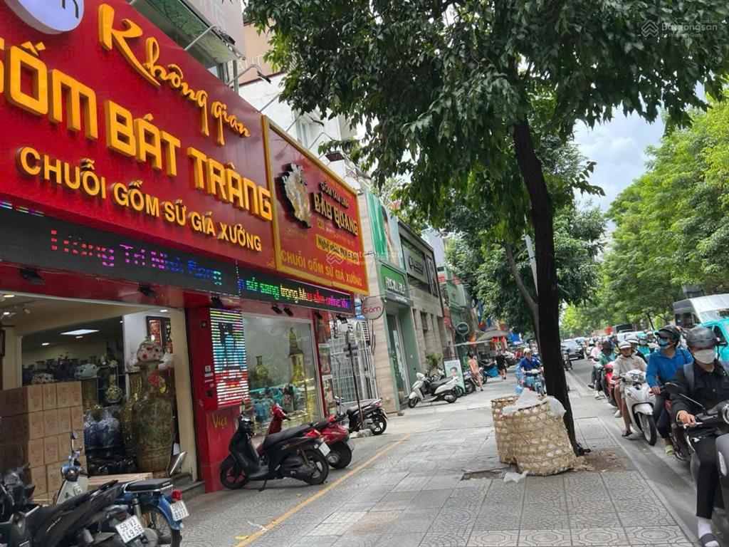 Bán góc 2mtkd võ thị sáu phường tân định, ngay hai bà trưng, ngang 9,8m chỉ 388tr/m2