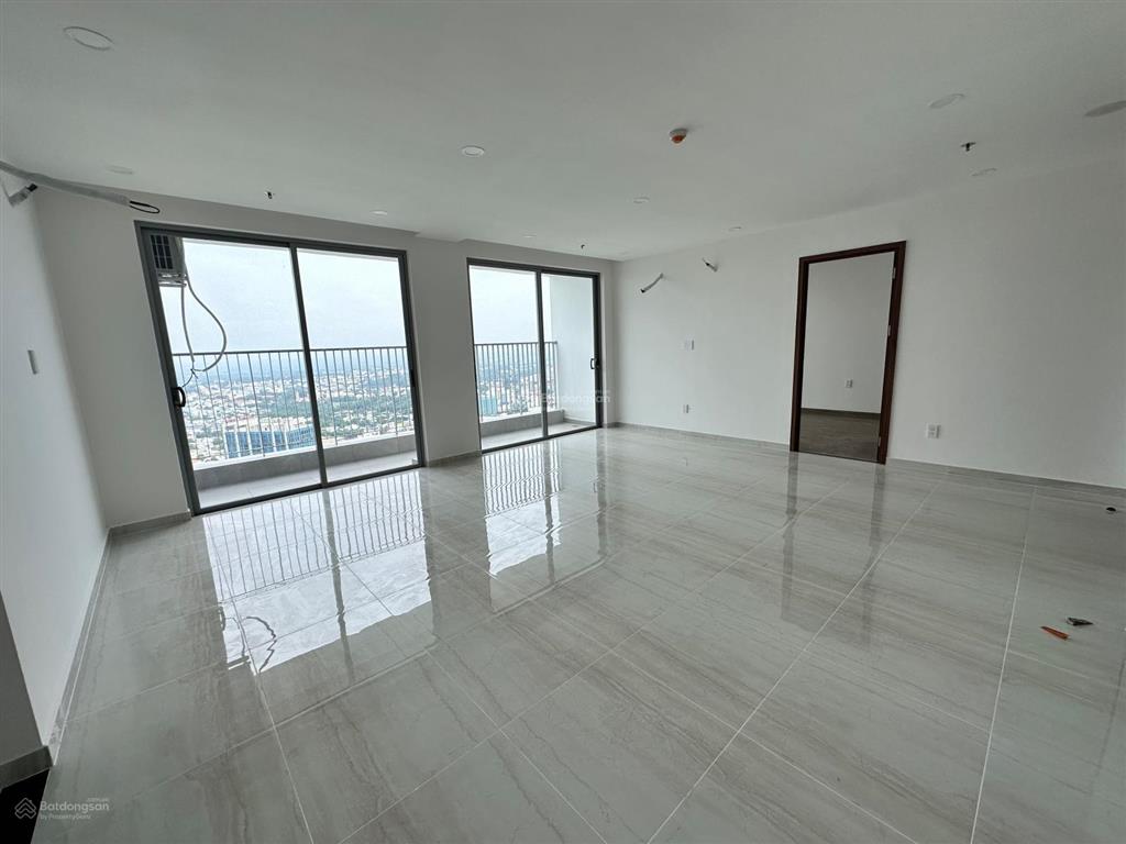 Căn vip 3pn 125m2 (pent house )  giảm mạnh 1 tỷ  gặp chính chủ chốt cọc tại happy one central