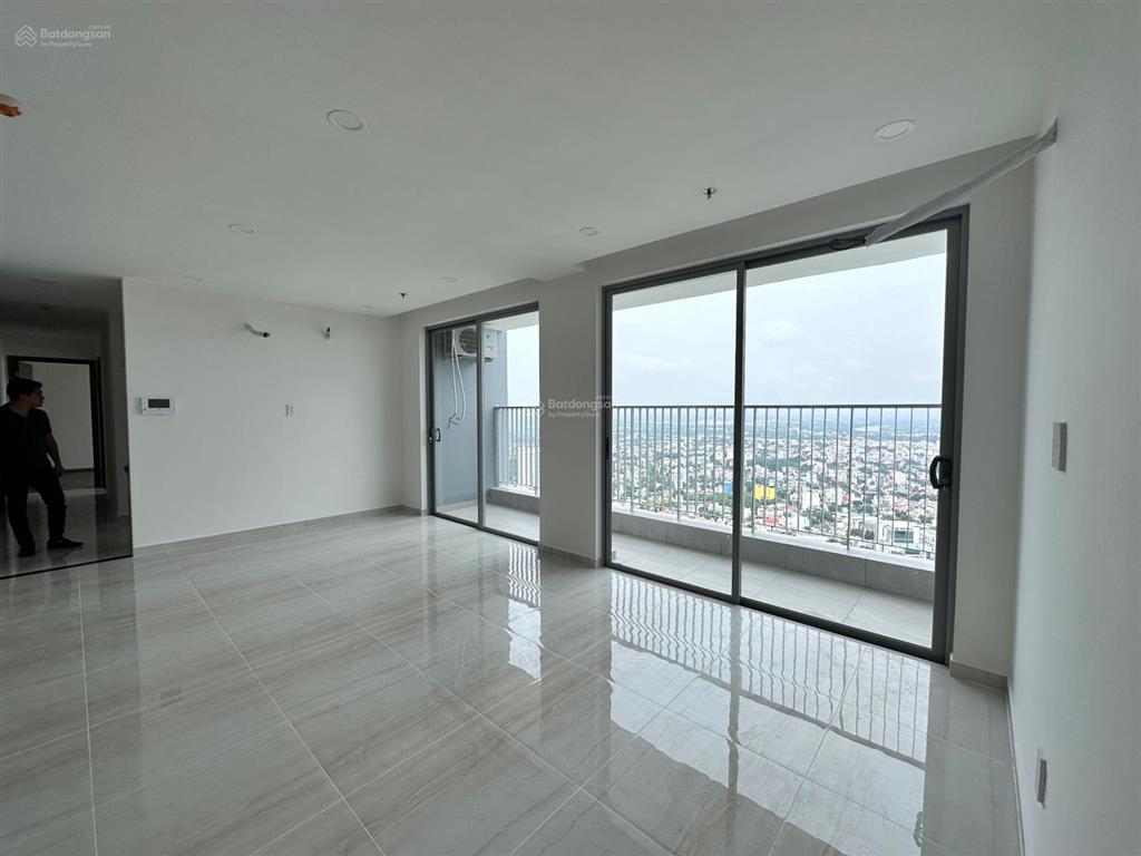 Căn vip 3pn 125m2 (pent house )  giảm mạnh 1 tỷ  gặp chính chủ chốt cọc tại happy one central