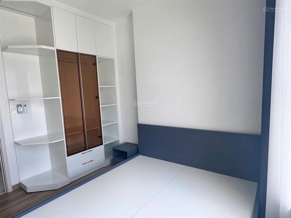 Bán căn duy nhất 2pn góc có 3 ban công, 3 mặt thoáng gặp ngay chính chủ chốt cọc, compass one