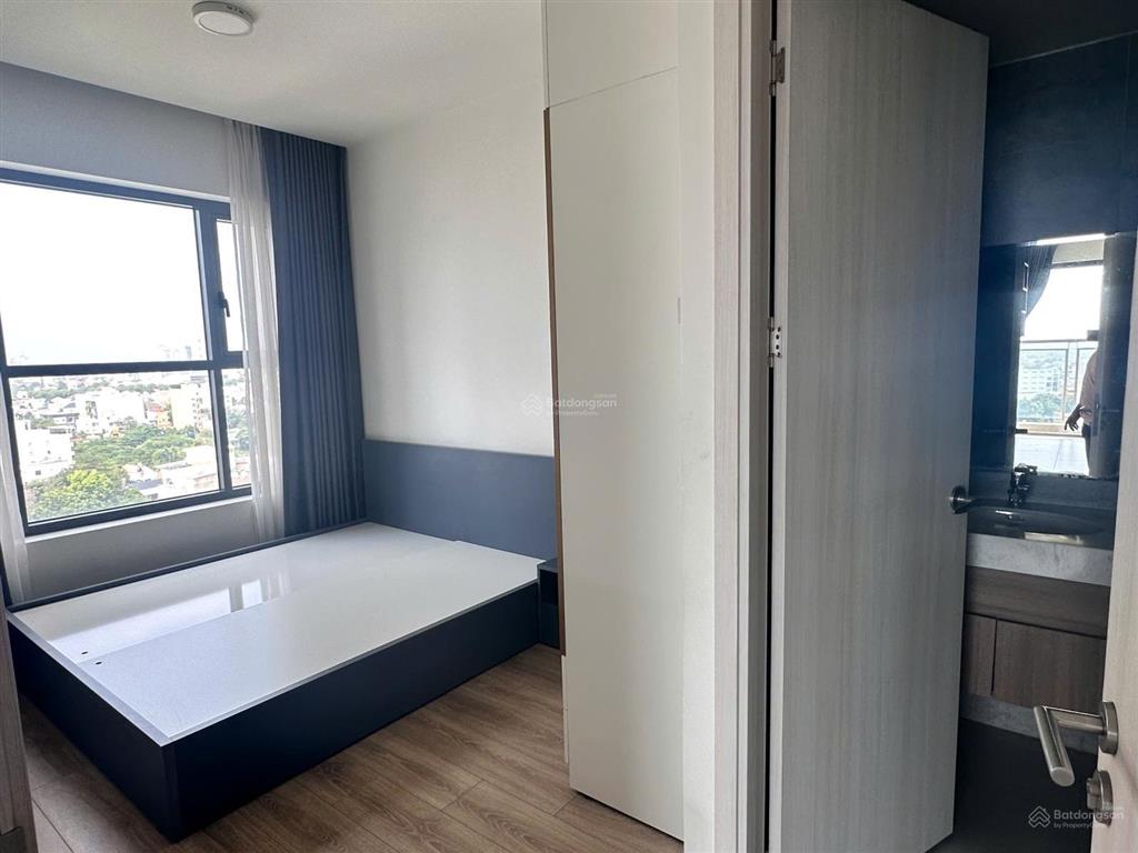 Bán căn duy nhất 2pn góc có 3 ban công, 3 mặt thoáng gặp ngay chính chủ chốt cọc, compass one