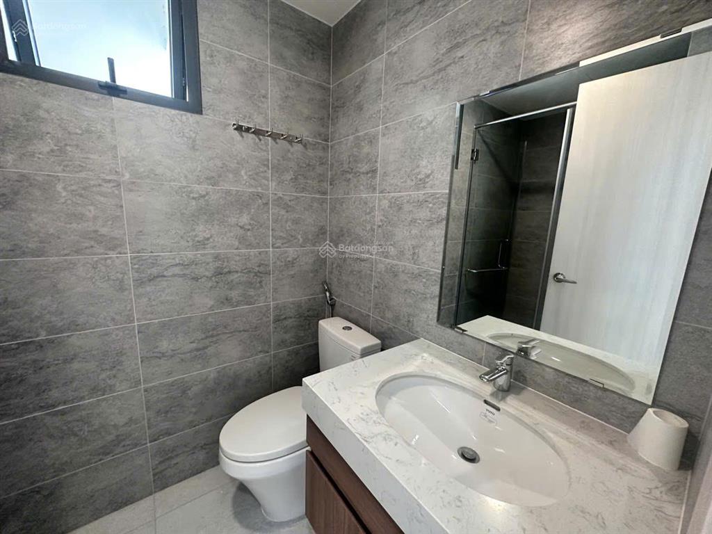 Căn 2pn 78m2 view hồ bơi đẹp  nhà mới giảm mạnh 300 triệu tại compass one   0922 555 ***