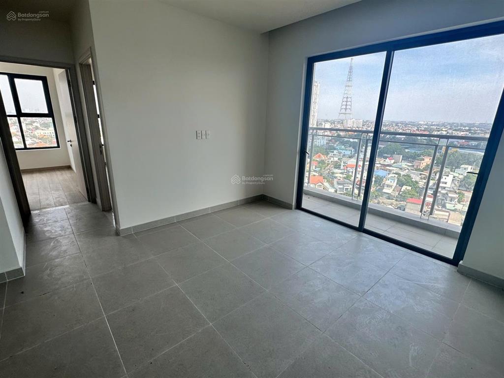 Căn góc 75m2 mới tinh  tầng cao view đẹp compass one hướng mát  bán gấp gặp chính chủ chốt cọc