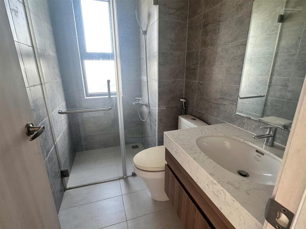 Căn góc 75m2 mới tinh  tầng cao view đẹp compass one hướng mát  bán gấp gặp chính chủ chốt cọc