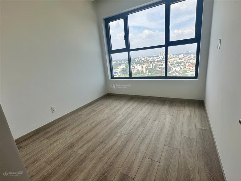 Căn góc 75m2 mới tinh  tầng cao view đẹp compass one hướng mát  bán gấp gặp chính chủ chốt cọc