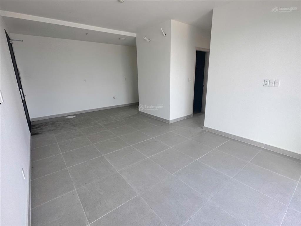 Căn góc 75m2 mới tinh  tầng cao view đẹp compass one hướng mát  bán gấp gặp chính chủ chốt cọc