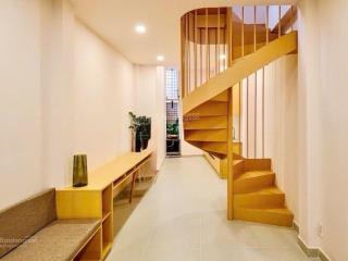 Cực phẩm trung tâm quận bình thạnh nhà 2 tầng ôtô đỗ cửa 35m2 chỉ 4.95 tỷ