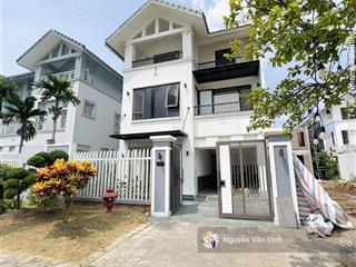 Biệt thự 180m2 * 3 tầng hoàn thiện full nội thất có sổ đỏ ngay mê linh anh dũng cần bán gấp