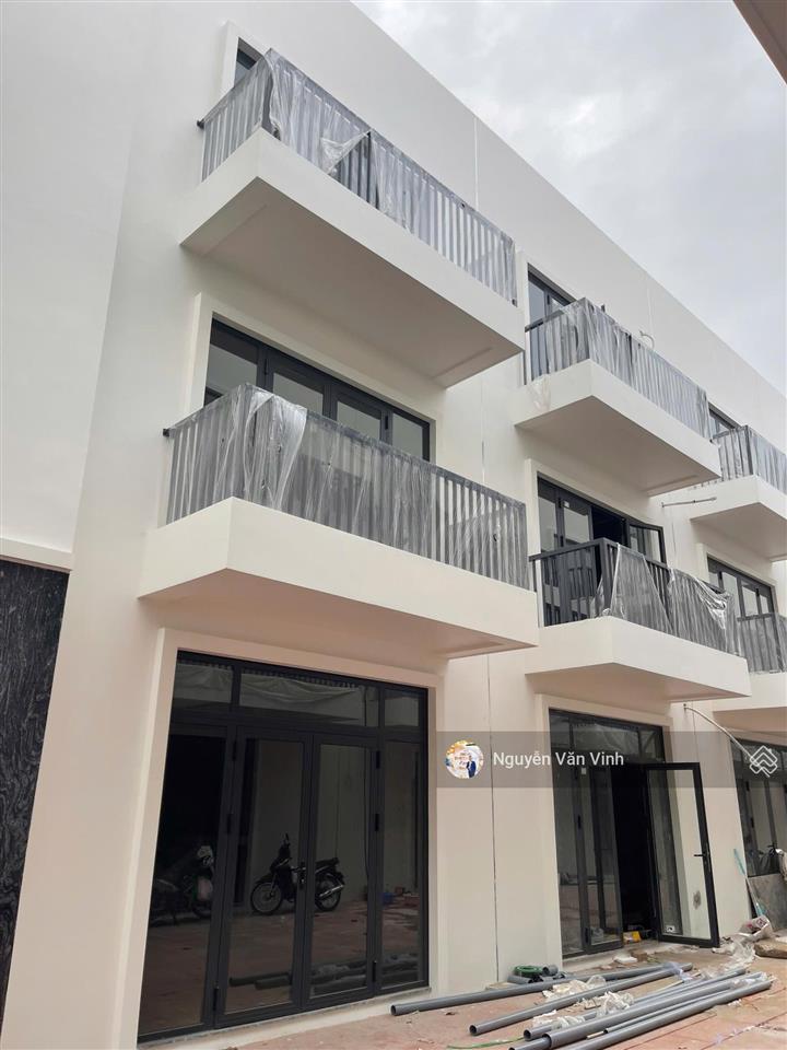 Hoàng hà riverside 80m2 hoàn thiện mặt ngoài chủ 4,6 tỷ. hạ tầng đồng bộ ngay cầu rào 3