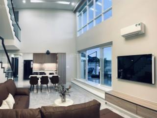 Bán penhouse 303m2 4pn sky garden 3 trung tâm phú mỹ hưng royal school  nhà nội thất mới có sổ