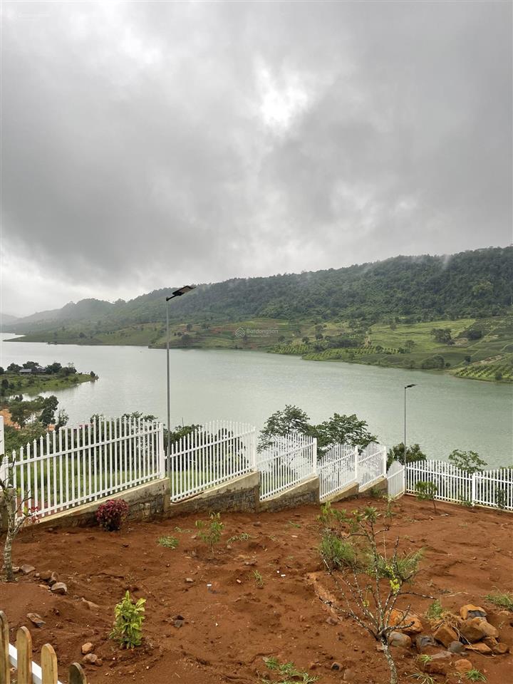 Bán lô đất 540m2 view trực diện hồ ngọc bảo lộc  phù hợp làm nhà vườn nghỉ dưỡng, homestay