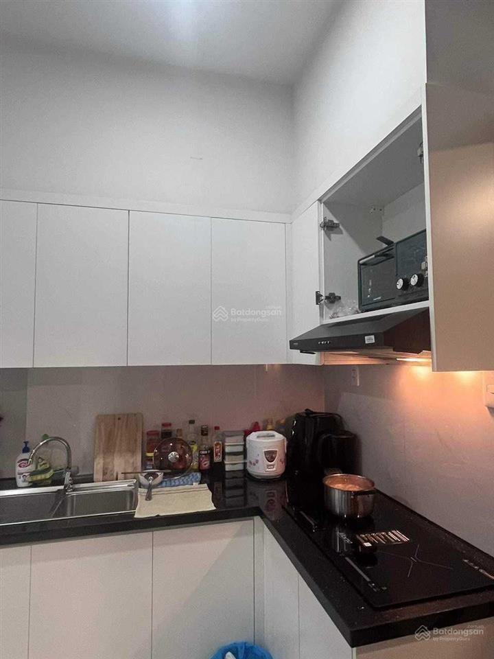 Cho thuê căn hộ saigon intela 2pn chỉ 6triệu/tháng có máy lạnh