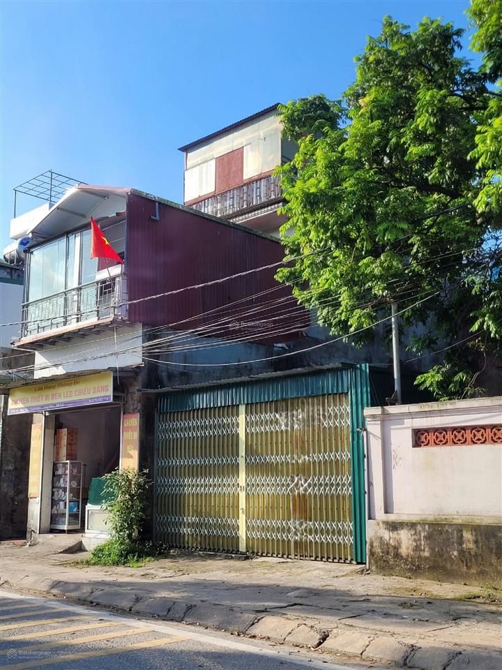 Cho thuê nhà tôn 150m2 mặt đường kinh doanh thạch bàn, long biên giá 12 triệu/tháng