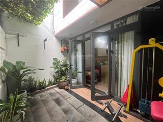 Nhà mặt tiền đường trung tâm hải châu, mà giá chỉ nhỉnh 6 tỉ, dt gần 70m2  0945 336 *** ms huong