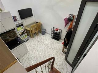 Cho thuê ở gđ, nhóm nhà ngõ chợ Khâm Thiên, 4 tầng x 20m2, 3 ngủ, 10 Triệu ( 1 cọc 1)
