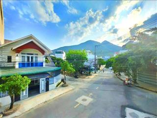 Bán nhà góc đẹp 2 mặt tiền khu hòn xện  bùi huy bích  phường bắc nha trang