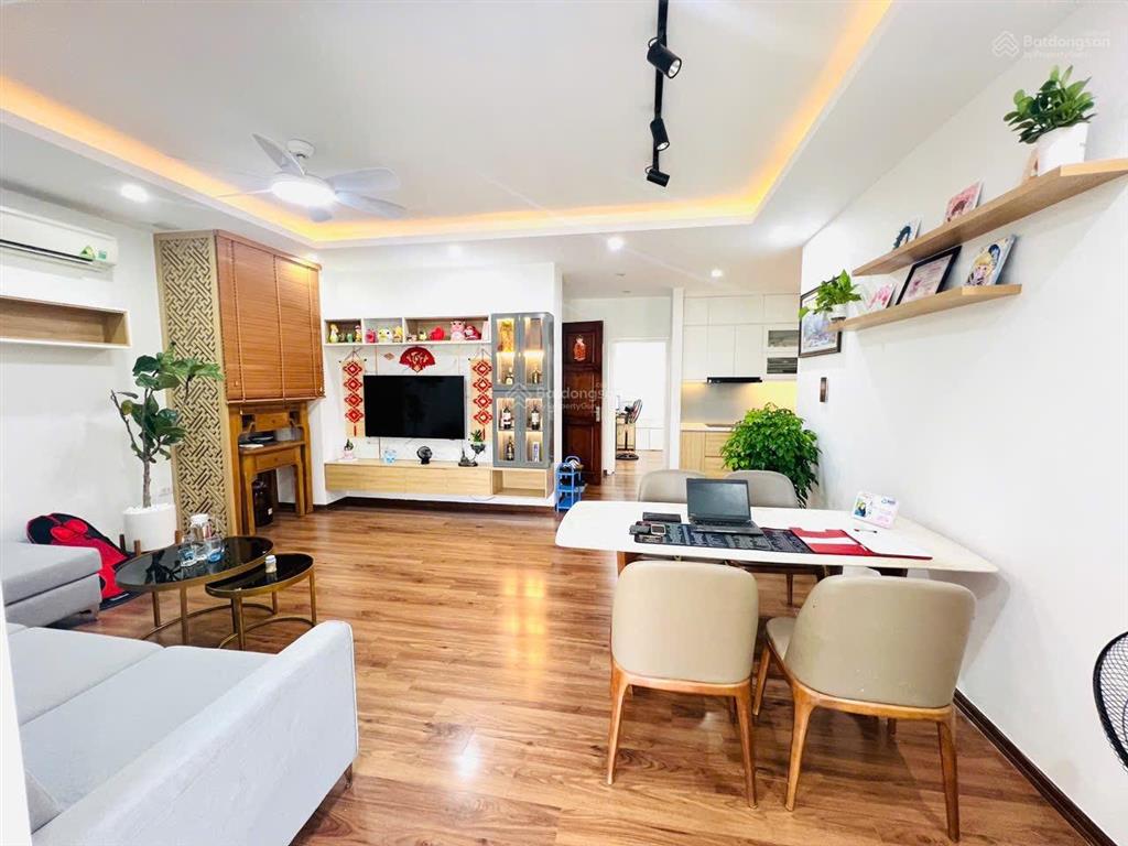 Chính chủ bán căn hộ 103m2 chung cư the pride, gồm 3pn tầng trung, hướng mát, có sổ. 0978 356 ***