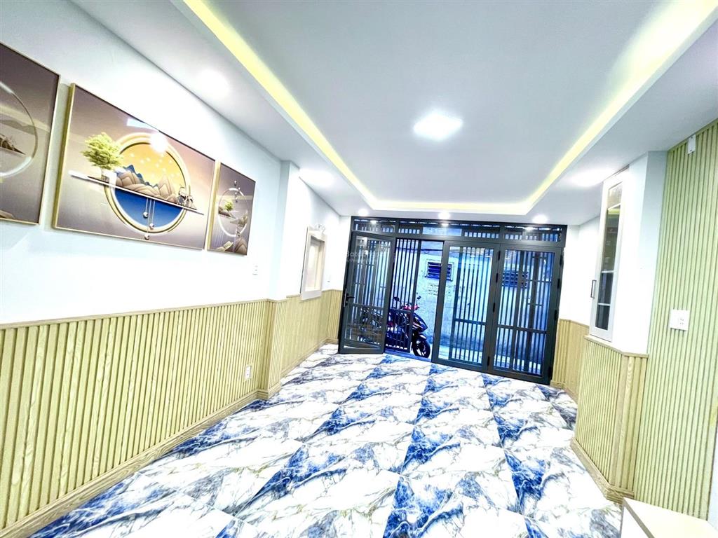 Nhà mới 4pn, 3 tầng 42m, hẻm thông dương bá trạc quận 8 chỉ 5,5 tỷ dọn vào ở ngay.xem nhanh