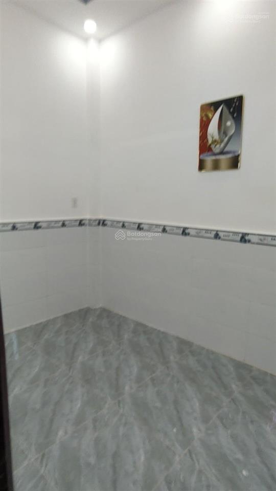 Bán nhà mới ở ngay 3 tầng 4pn ngay chợ nhị thiên đường p5 q8. giá nhỉnh 5 tỷ xem ngay.