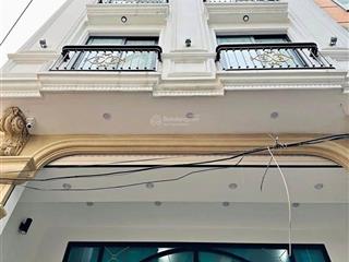 Bán nhà siêu đẹp view hồ đình quán 7 tầng thang máy doanh thu cao, ngõ thông, kinh doanh, ô tô