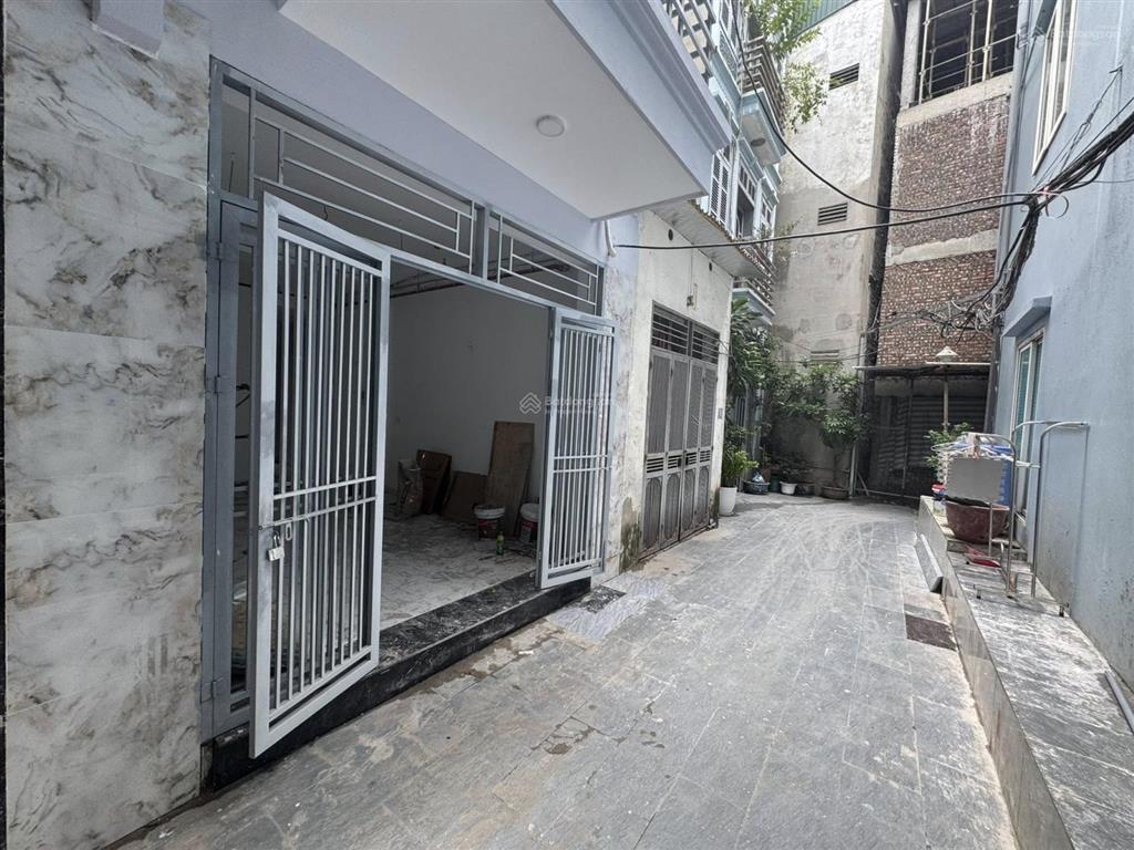 Chỉ 215tr có ngay ccmn 6 tầng có thang máy doanh thu 50tr/tháng lê quang đạo  vip  hiếm