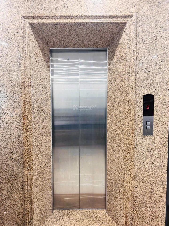 Bán tòa nhà 7 tầng thang máy  mỹ đình  doanh thu 1,5 tỷ/năm  115m2 chỉ 200tr/m2