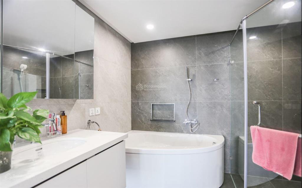 Cho thuê quỹ căn hộ đủ đồ, hướng mát, có slot ô tô tại hdi tower 55 lê đại hành  0858 600 ***