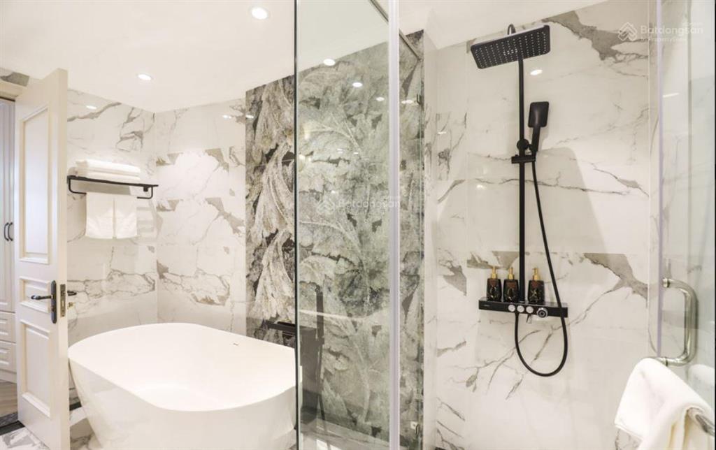 Cho thuê căn hộ đủ đồ đẹp tại vincom center phố bà triệu, giá 20tr/tháng.  0858 600 ***