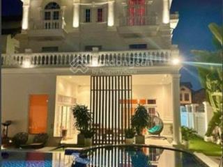 Rẻ hơn 10% thị trường. biệt thự hồ bơi, sân vườn ngay song hành ga metro, an phú, q2. 12x20m hầm 2l
