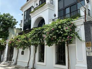 Ngộp! bán biệt thự sân vườn đẹp trần não, bình an, quận 2, dt 10x 20 cn 200m2. giá 33 tỷ