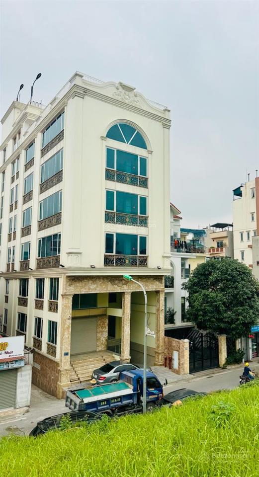 Toà nhà mặt phố ngọc thụy 68tỷ, 234m2, 8t thang máy, vị trí đắc địa kinh doanh, văn phòng