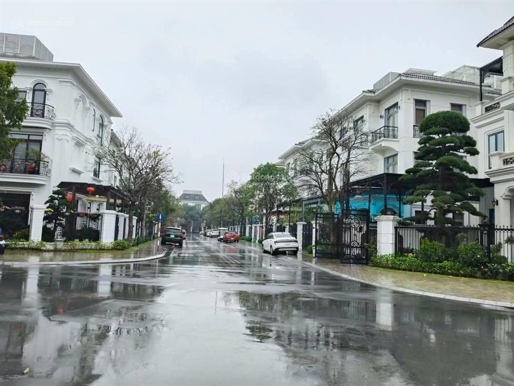 Hot! biệt thự đơn lập anh đào  192m2 x 3.5t  mt 26m  4 mặt thoáng  hạ chào 7 tỷ  chỉ còn 70 tỷ